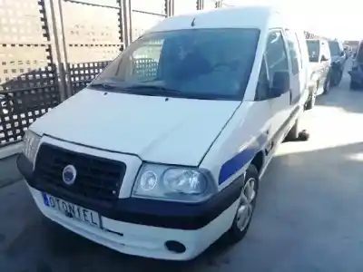 Vehículo de desguace FIAT SCUDO (222) 2.0 JTD Familiar (5 asientos) del año 2004 con motor RHW Vehículo de desguace FIAT SCUDO (222) 2.0 JTD Familiar (5 asientos) del año 2004 con motor RHW