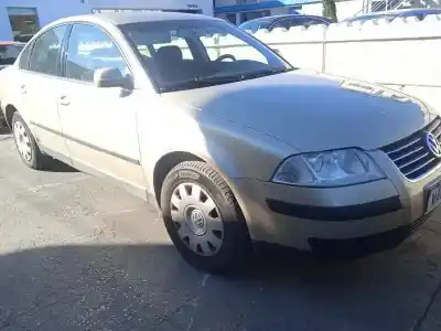 Vehículo de desguace VOLKSWAGEN PASSAT BERLINA (3B3) Edition del año 2003 con motor AWX Vehículo de desguace VOLKSWAGEN PASSAT BERLINA (3B3) Edition del año 2003 con motor AWX